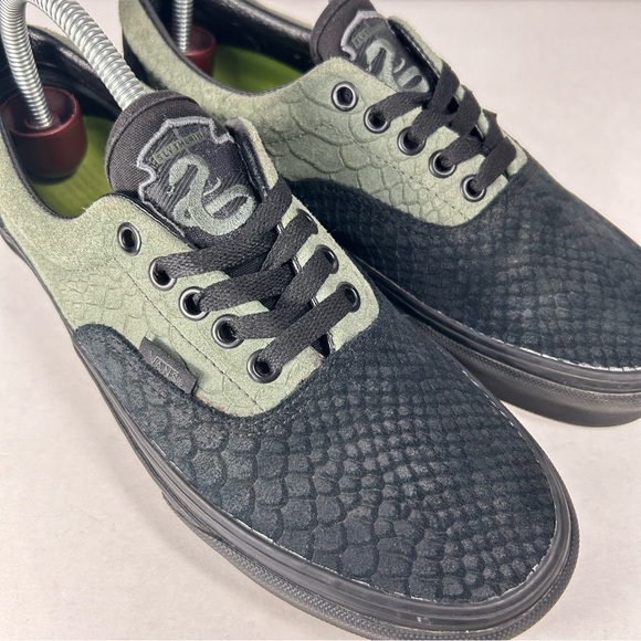 VANS Slytherin Harry Potter Sneakers Shoes 500714 Snake Men’s Size 8 Women’s 9.5 - Picture 5 of 16